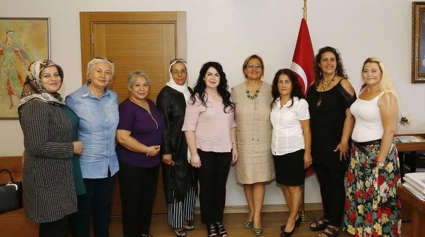 Kadın Muhtarlardan Pekdaş&rsquo;a Destek