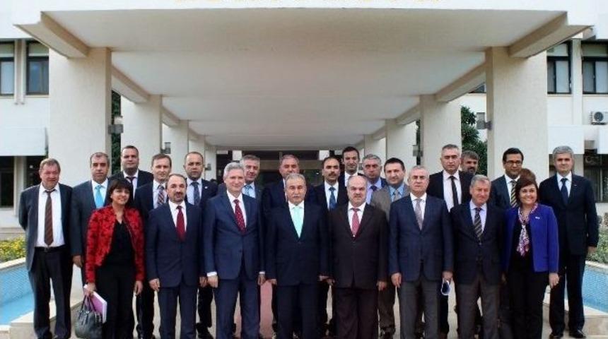 İstihdam Ve Mesleki Eğitim Kurulu &Ccedil;ukurova &Uuml;niversitesi&rsquo;nde Toplandı