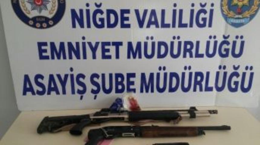 Polis&rsquo;in Şok Uygulamasında 4 Adet Silah Ele Ge&ccedil;irildi