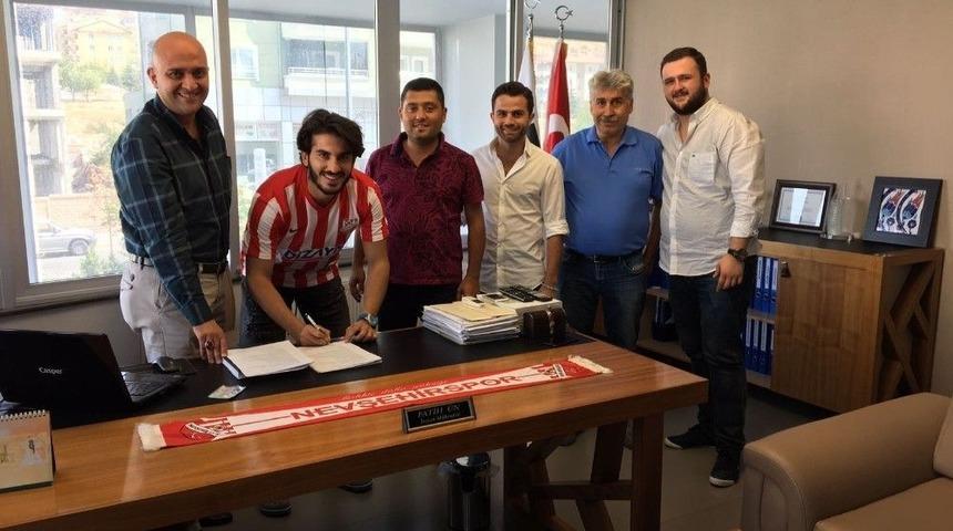 Nevşehirspor, Bergama Belediyespor&rsquo;dan Ferhat Karakaya&rsquo;yı Transfer Etti