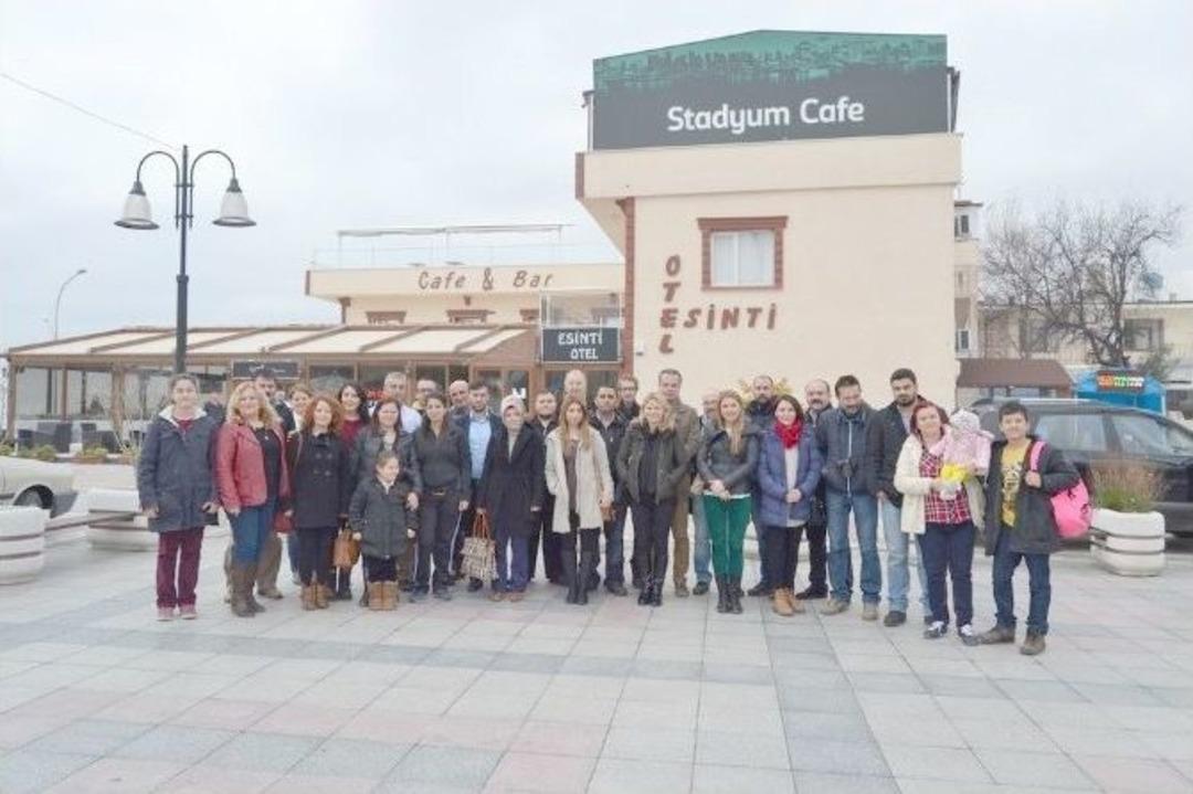 &Ccedil;orlu Medya Mensupları Derneği &Uuml;yeleri Şark&ouml;y&rsquo;de Stres Attı