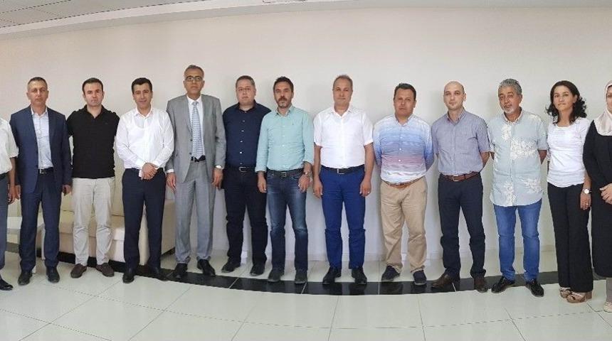 Genel Sekreter &Ouml;z&rsquo;den Başarılı Y&ouml;neticilere Teşekk&uuml;r Belgesi