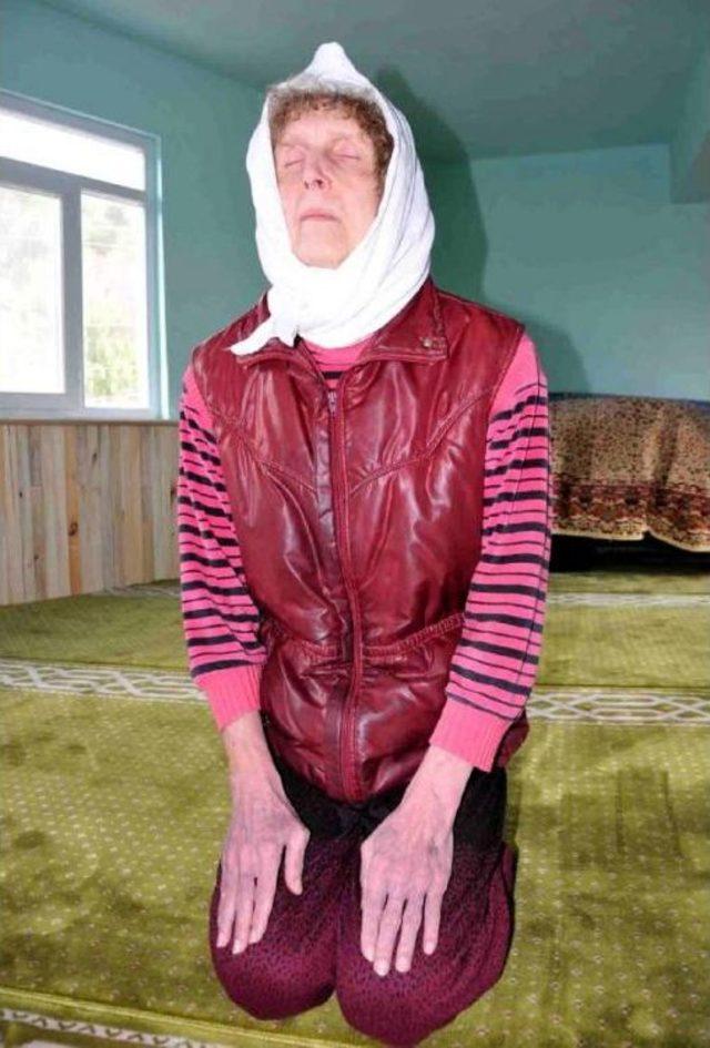  rock&ccedil;ı İmam dan Etkilendi M&uuml;sl&uuml;man Oldu 1