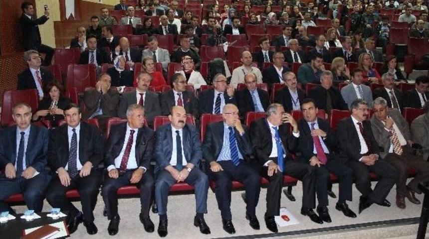 D&uuml;nyada Her 15 Dakikada Bir Kişi Kuduzdan &Ouml;l&uuml;yor