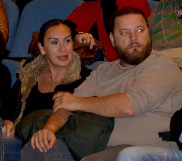 Aykırı Kumpanya Bodrumluluları Eğlendirdi 3