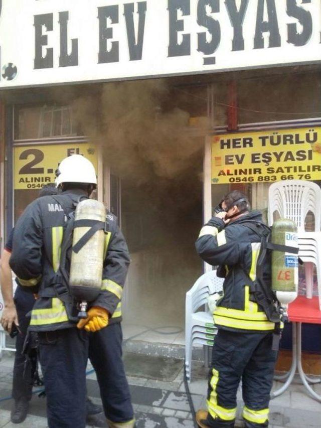 Malatya’da İşyeri Yangını Korkuttu