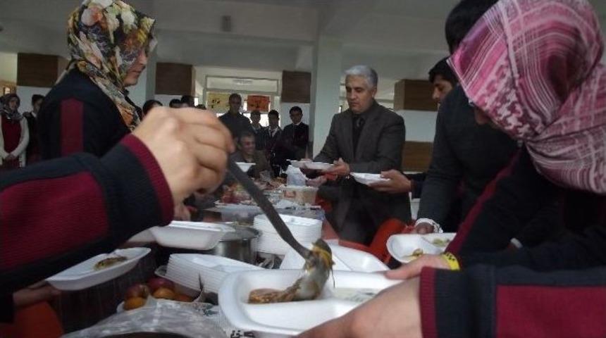Van&rsquo;da Y&ouml;resel Yemeklerle Yerli Malı Haftası Kutlaması