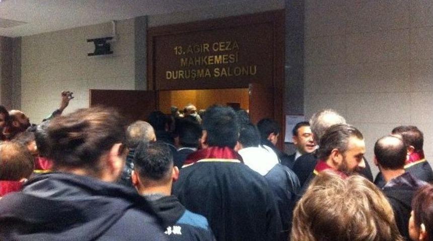 &Ccedil;arşı Davası&rsquo;nda "salon" Gerginliği