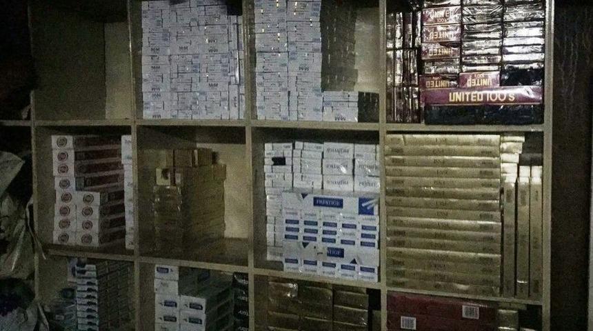 Maltepe&rsquo;de Ka&ccedil;ak Sigara Operasyonu