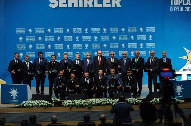 Cumhurbaşkanı Erdoğan’dan, Başkan Çelik’e Ödül