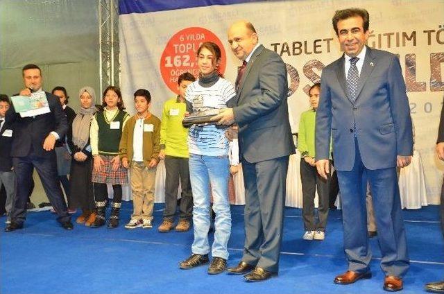 Kocaeli’nin Tüm Minikleri Artık Tablet Sahibi