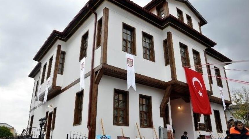 Restore Edilen Tarihi Ş&uuml;kriye &Ouml;z&ccedil;alı Konağı Hizmete A&ccedil;ıldı