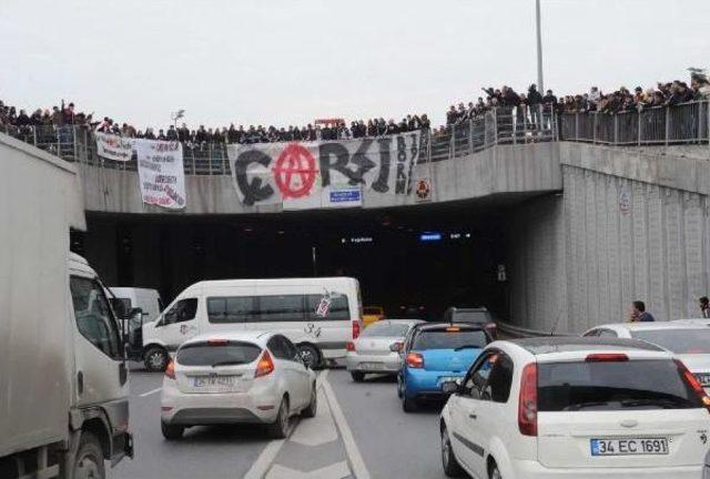 Alt Ge&ccedil;ide Minib&uuml;s &Ccedil;ekip, Tezah&uuml;rat Yaptılar 3