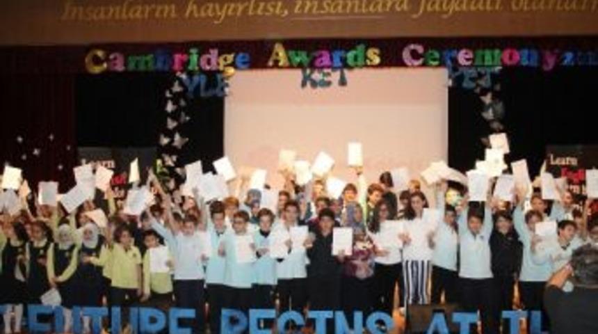 İhlas Koleji&rsquo;nde Cambridge Başarısı Y&uuml;zde Y&uuml;z