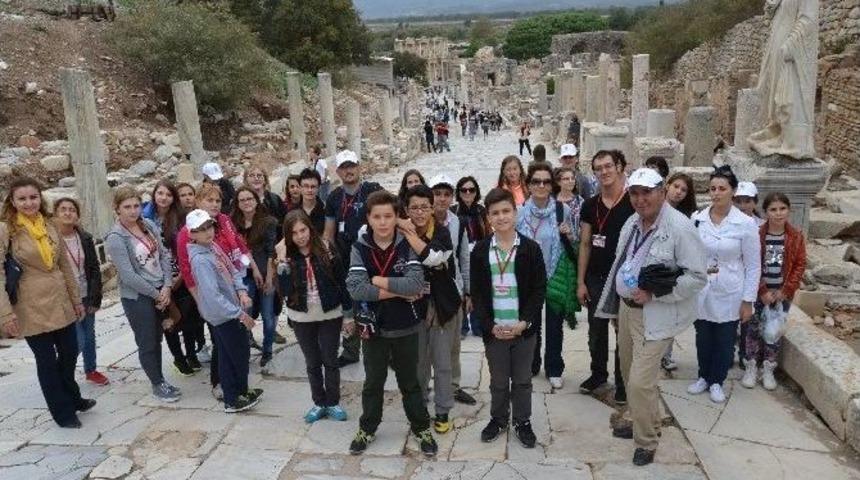 Altıeyl&uuml;l Belediyesi Yabancı Misafirlerini Ağırladı