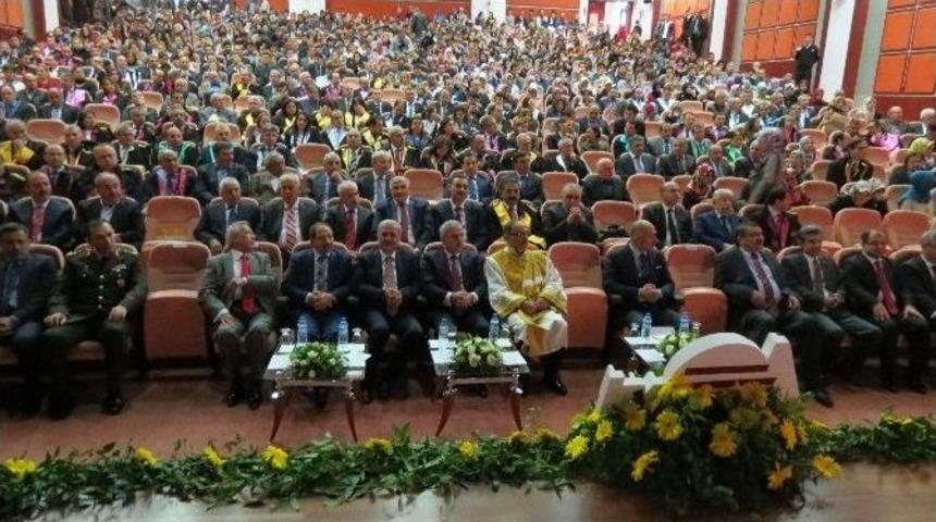 İn&ouml;n&uuml; &Uuml;niversitesi 40. Akademik Yılı A&ccedil;ılışı Yapıldı