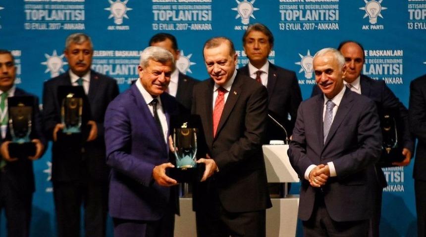 B&uuml;y&uuml;kşehir&rsquo;in Beyaz Kalpler Projesine Mansiyon &Ouml;d&uuml;l&uuml;