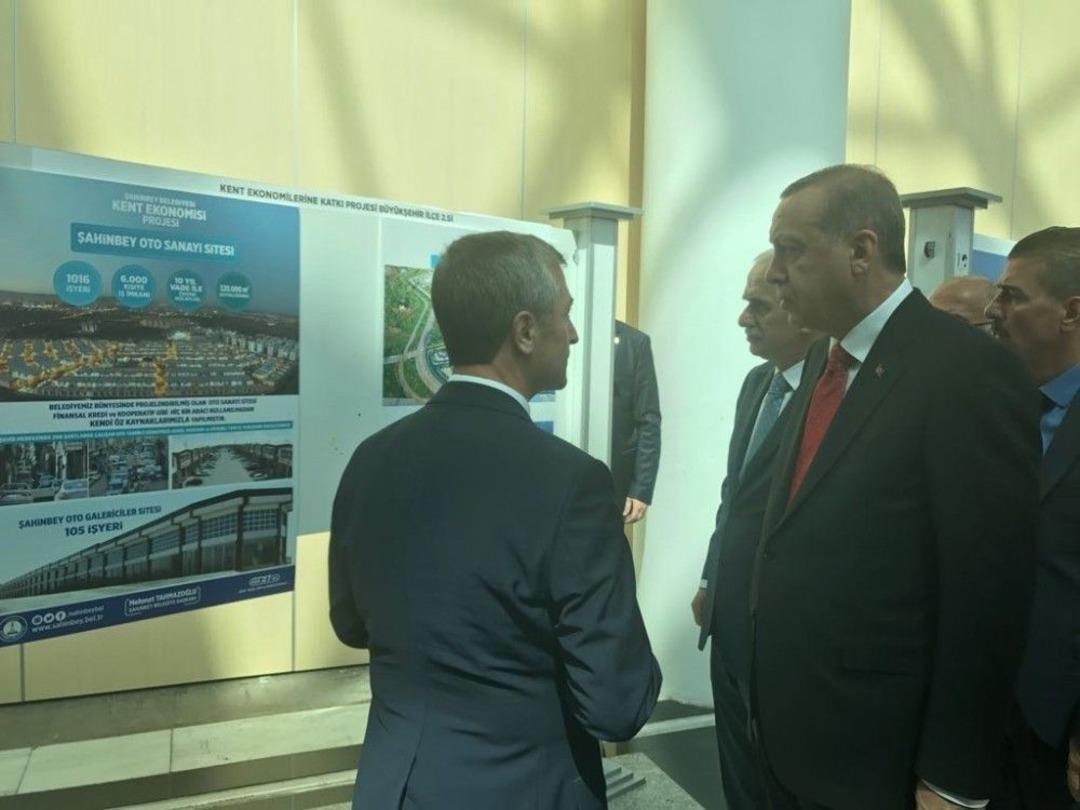 Mehmet Tahmazoğlu &Ouml;d&uuml;l&uuml;n&uuml; Cumhurbaşkanı Erdoğan&rsquo;ın Elinden Aldı