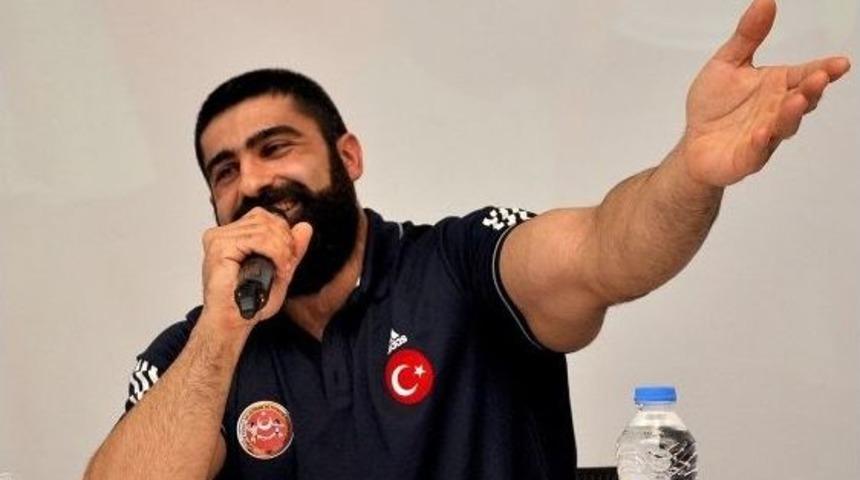 Azmin Zaferini Şifa &Ouml;ğrencileriyle Paylaştı