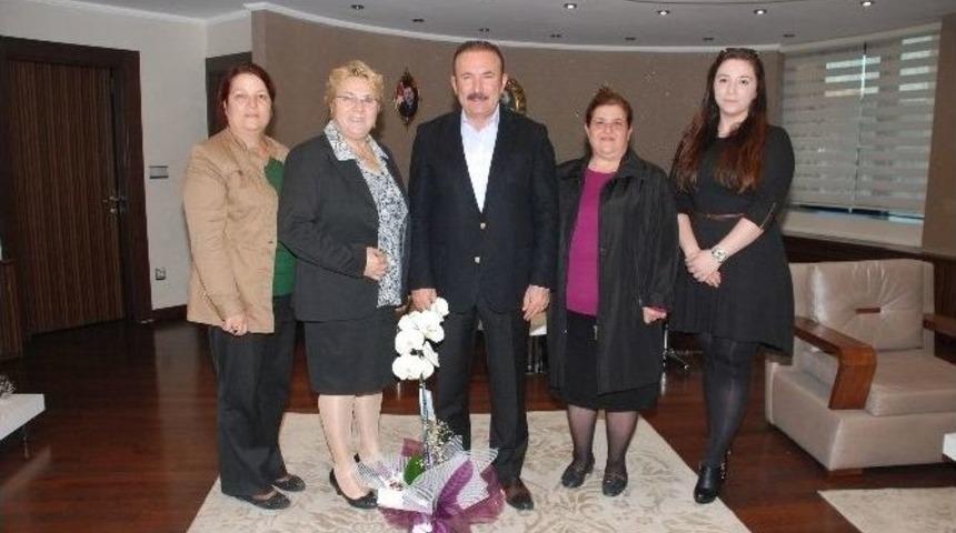 Başkan Doğan, Ziyaretecilerini Ağırladı