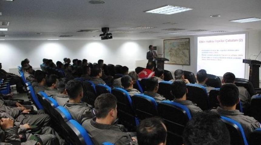 Jandarmaya Halkla İlişkiler Eğitimi