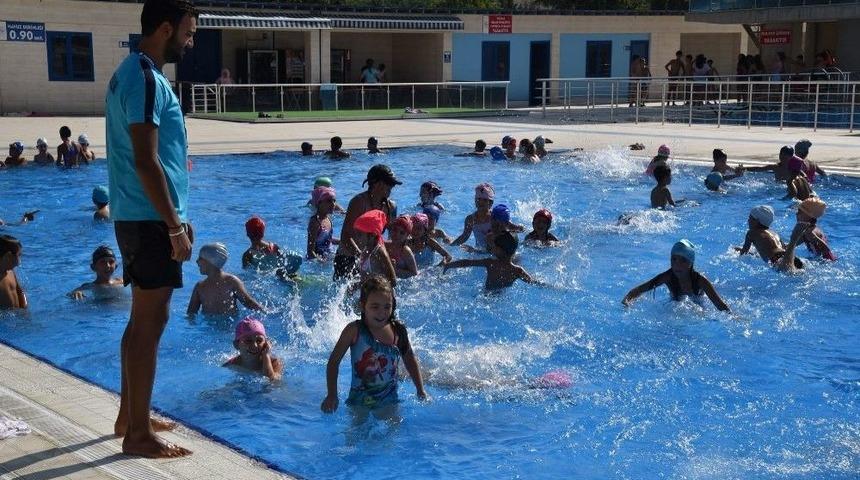 Yunusemre&rsquo;de Yaz Spor Okulları B&uuml;y&uuml;k İlgi G&ouml;rd&uuml;