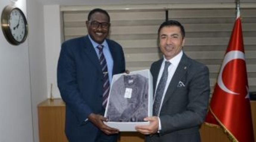 Sudan&rsquo;dan Denizli&rsquo;ye Ticaret K&ouml;pr&uuml;s&uuml;