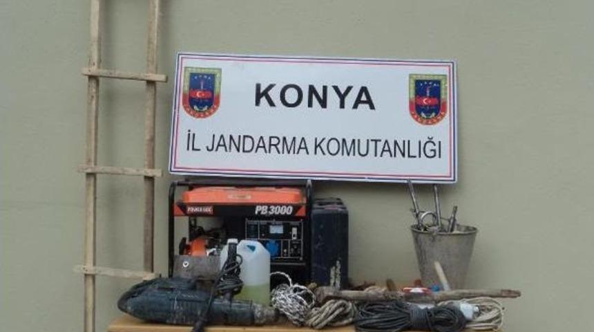 Define Ararken Su&ccedil;&uuml;st&uuml; Yakalandılar