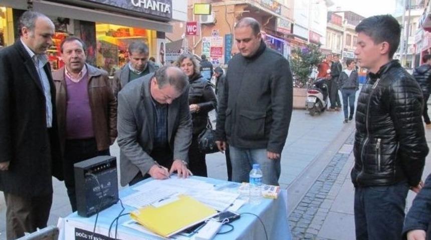 Ayvalık &Uuml;lk&uuml; Ocaklarından 300 Doğu T&uuml;rkistanlı&rsquo;ya Sahip &Ccedil;ıkma &Ccedil;ağrısı