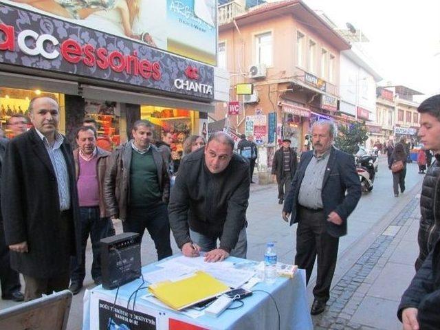 Ayvalık Ülkü Ocaklarından 300 Doğu Türkistanlı’ya Sahip Çıkma Çağrısı