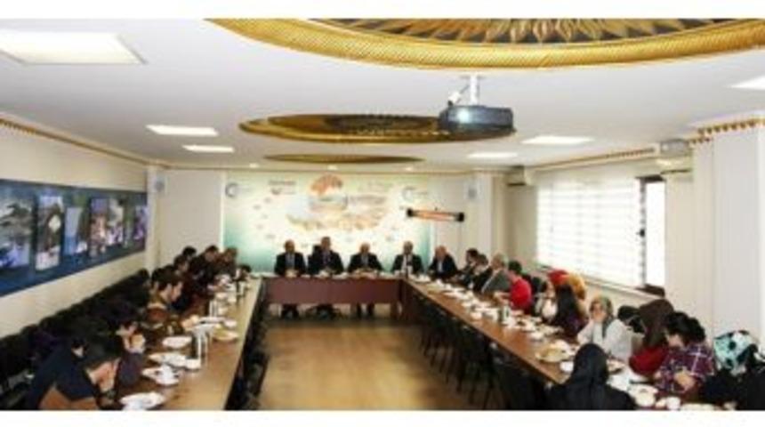 Zeytinburnu Belediye Başkanı Aydın, Gen&ccedil;lerle Buluşuyor