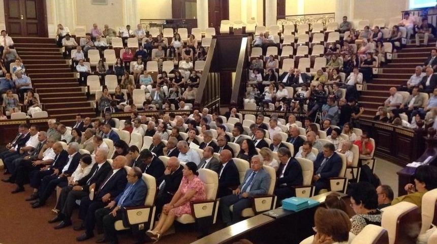 Uluslararası Osmanlı Araştırmalarında Yeni Eğilimler Kongresi Başladı