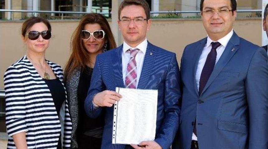 Başkan Bozdemir, Mazbatasını Aldı