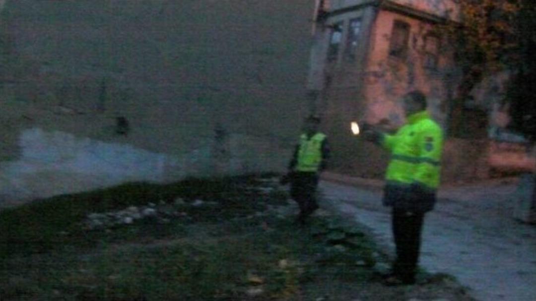 Kafasını Plastik Bidona Sıkıştıran K&ouml;peği İtfaiye Kurtardı