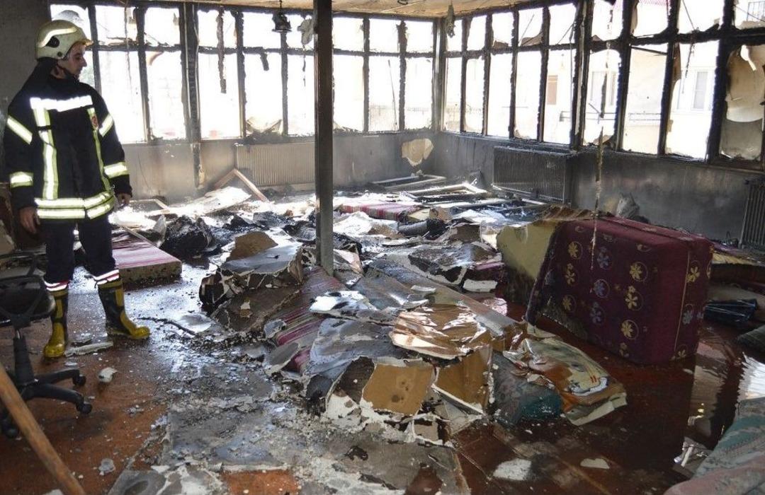 Kur&rsquo;an Kursunda &Ccedil;ıkan Yangın Korkuttu