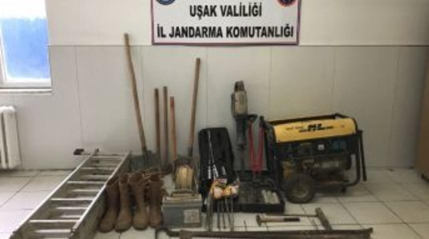 Uşak&rsquo;ta Defineci Operasyonu