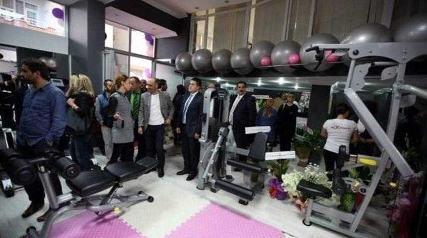 Rize’de “myfitness Club” Spor Salonu Açıldı