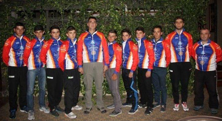 45’lik Bisiklet Sevdalısı Gençlerle Samsun Yolunda Pedal Çeviriyor G1