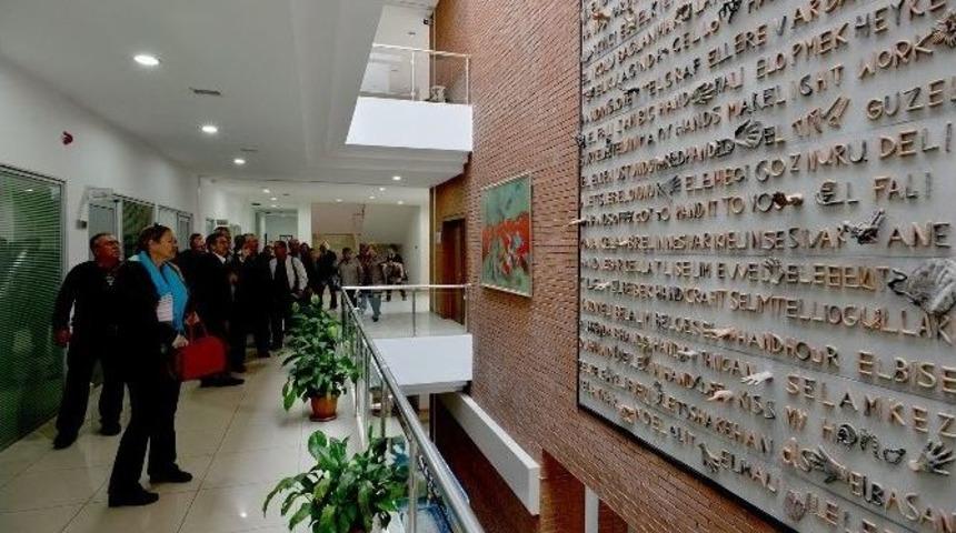 &Ccedil;anakkale Rehberlerinden Ata&ccedil;&rsquo;a Ziyaret