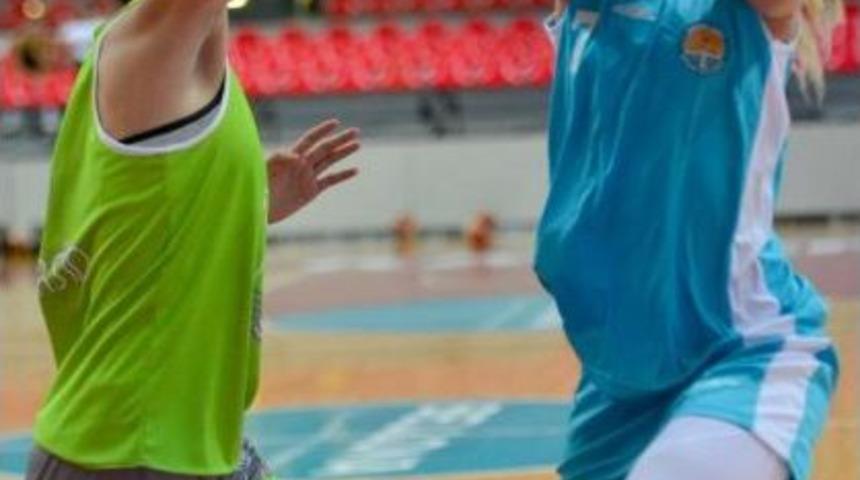 Adana Aski-Mersin Büyükşehir Belediyespor: 58-70