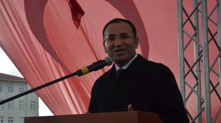 Bakan Bozdağ&rsquo;dan &rsquo;hakim Ve Savcı Alımı&rsquo; M&uuml;jdesi