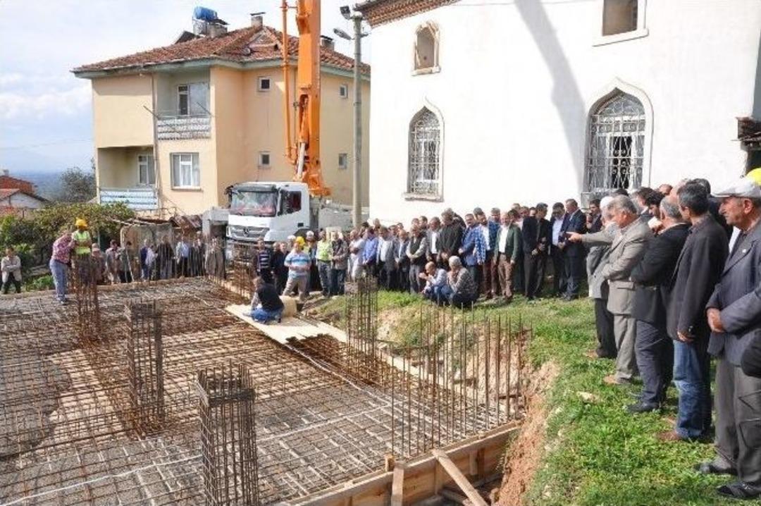 S&uuml;p&uuml;rt&uuml;&rsquo;ye Yeni Camii