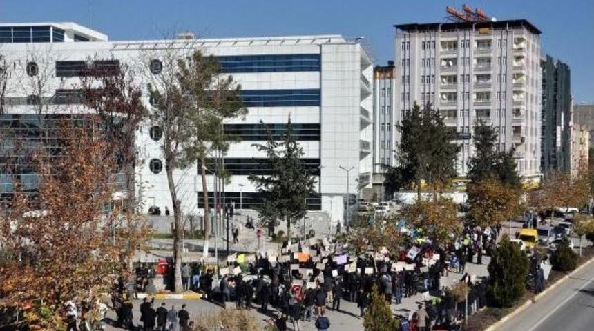 Adıyaman&rsquo;Da '14 Aralık' Protestosu
