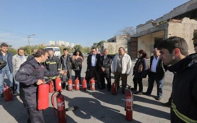 Güngören Belediyesi Personeline Yangın Söndürme Eğitimi