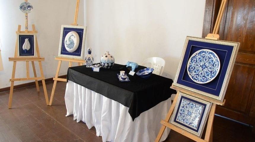 &rsquo;mavi Beyaz D&uuml;şler&rsquo; Sergisi Kuşadası&rsquo;nda A&ccedil;ıldı