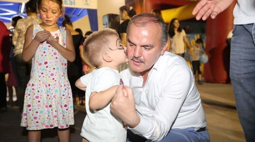 Eğitim Yılı &Ouml;ncesi &Ccedil;ocuklar İ&ccedil;in Eğlenceler S&uuml;r&uuml;yor