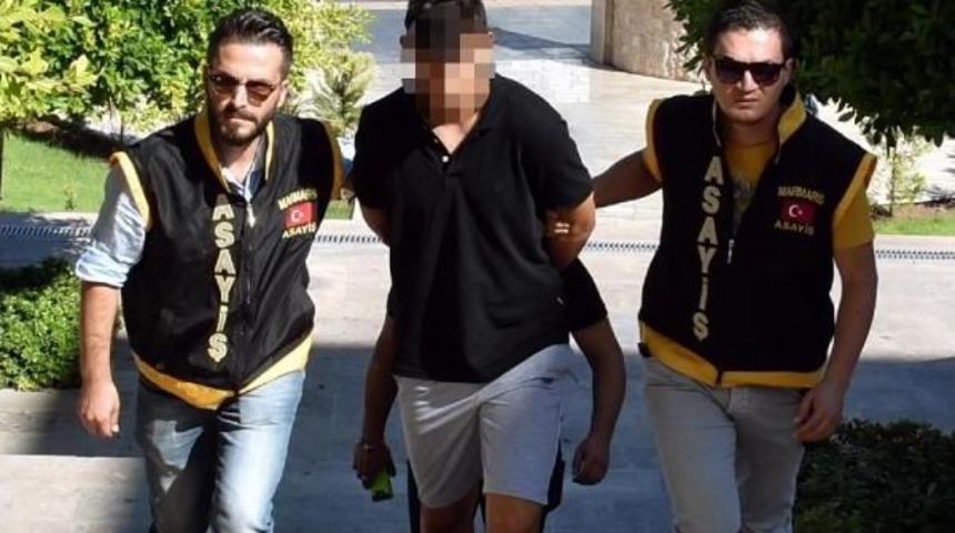 Babasını &Ouml;ld&uuml;ren Liseli Adliyede