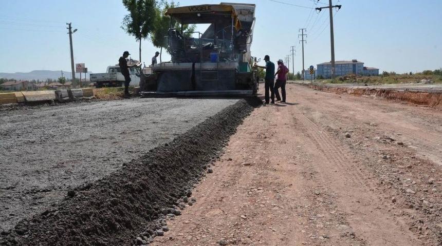 Aksaray Belediyesi Asfalt &Ccedil;alışmalarına Devam Ediyor