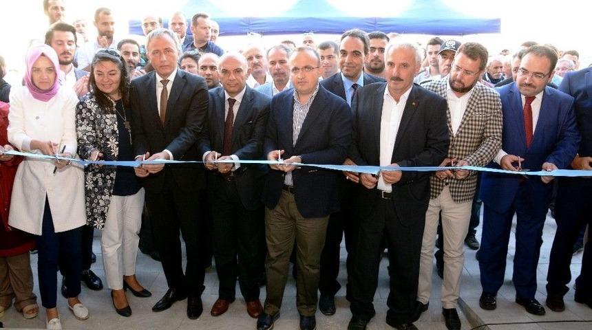 G&ouml;k&ccedil;eada&rsquo;da Kız &Ouml;ğrenci Yurdu T&ouml;renle A&ccedil;ıldı