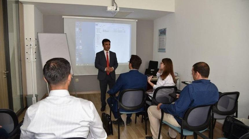 Manisa B&uuml;y&uuml;kşehir&rsquo;den Pet Shop A&ccedil;acaklara Eğitim